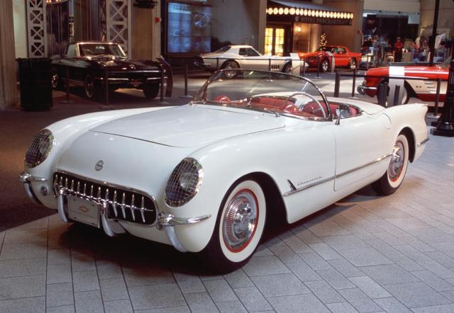 1953_chevy_corvette_image_002_1600_w640